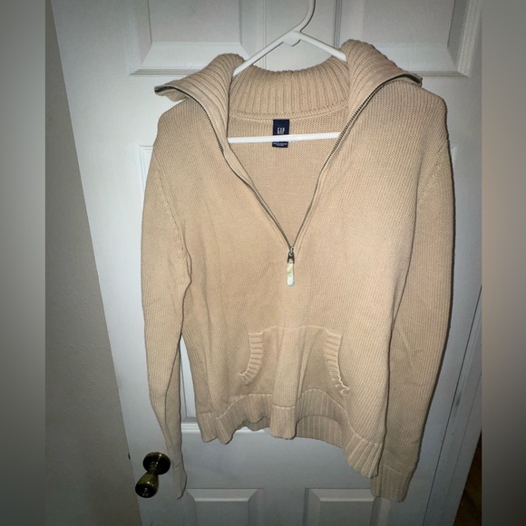 GAP sweater - Picture 1 of 3